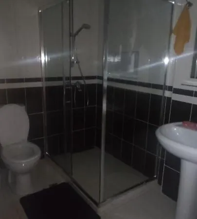 Tropical 1 Bedroom 1 Living By The Sea Durrës